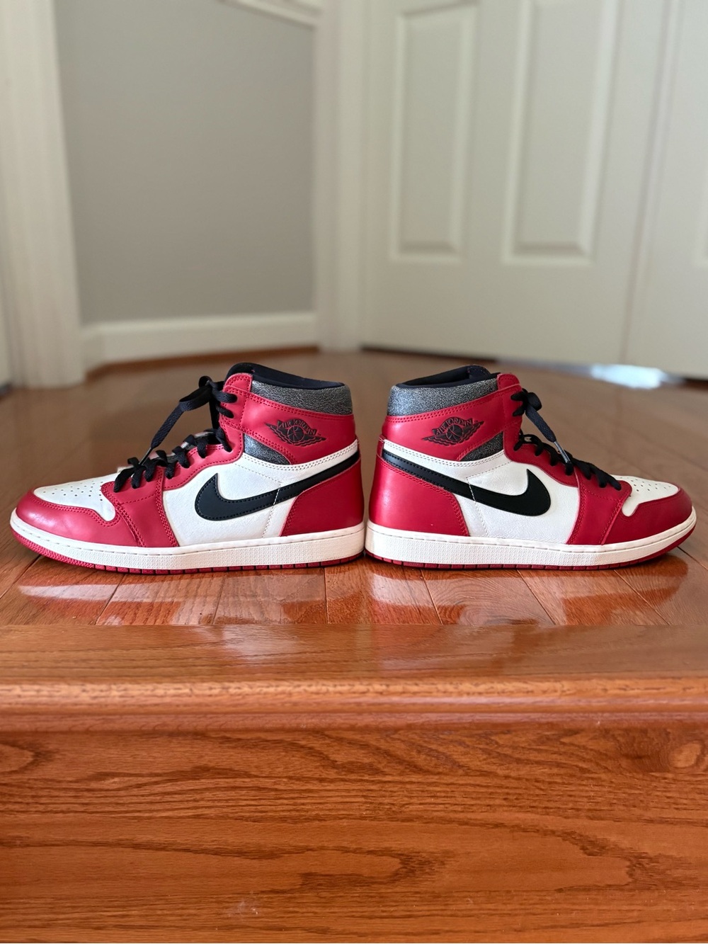 Nike Air Jordan 1 Retro High OG “Chicago Lost & Found”